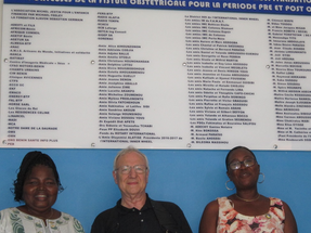 A Cotonou, Hopital L'HOMEL, avec les Présidente et Vice Présidente du club INNER WHEEL local